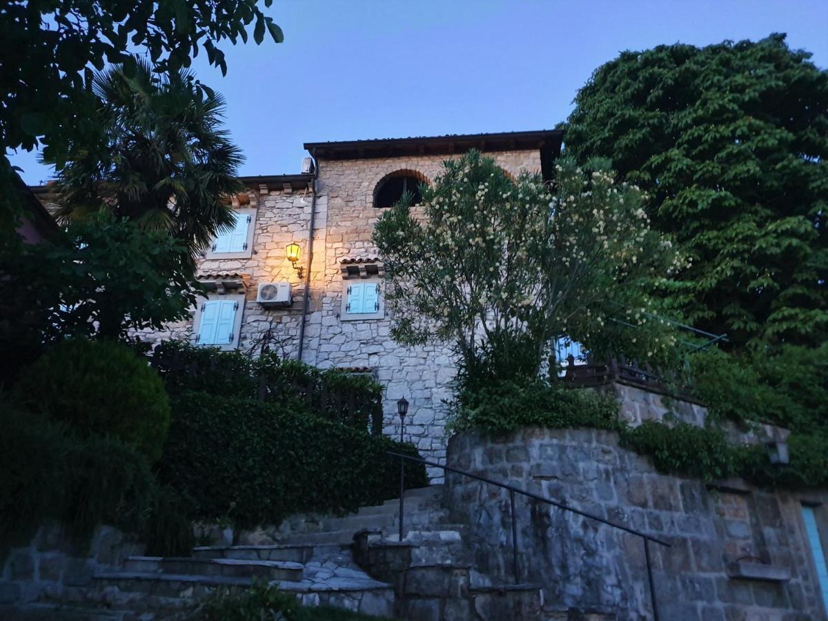 Апартаменты Casa Prodan Бузет Экстерьер фото